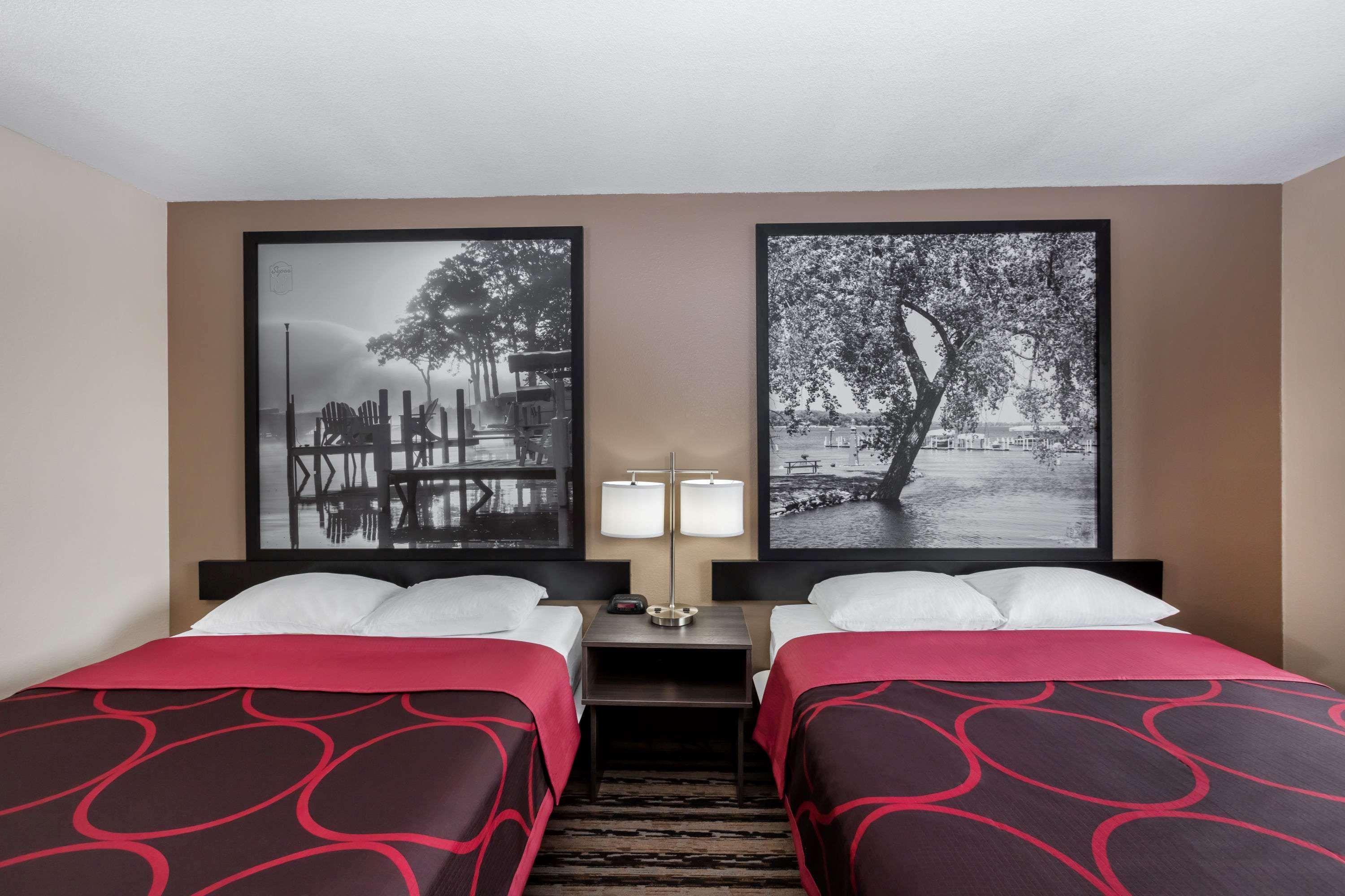 Super 8 By Wyndham Spirit Lake/Okoboji Esterno foto
