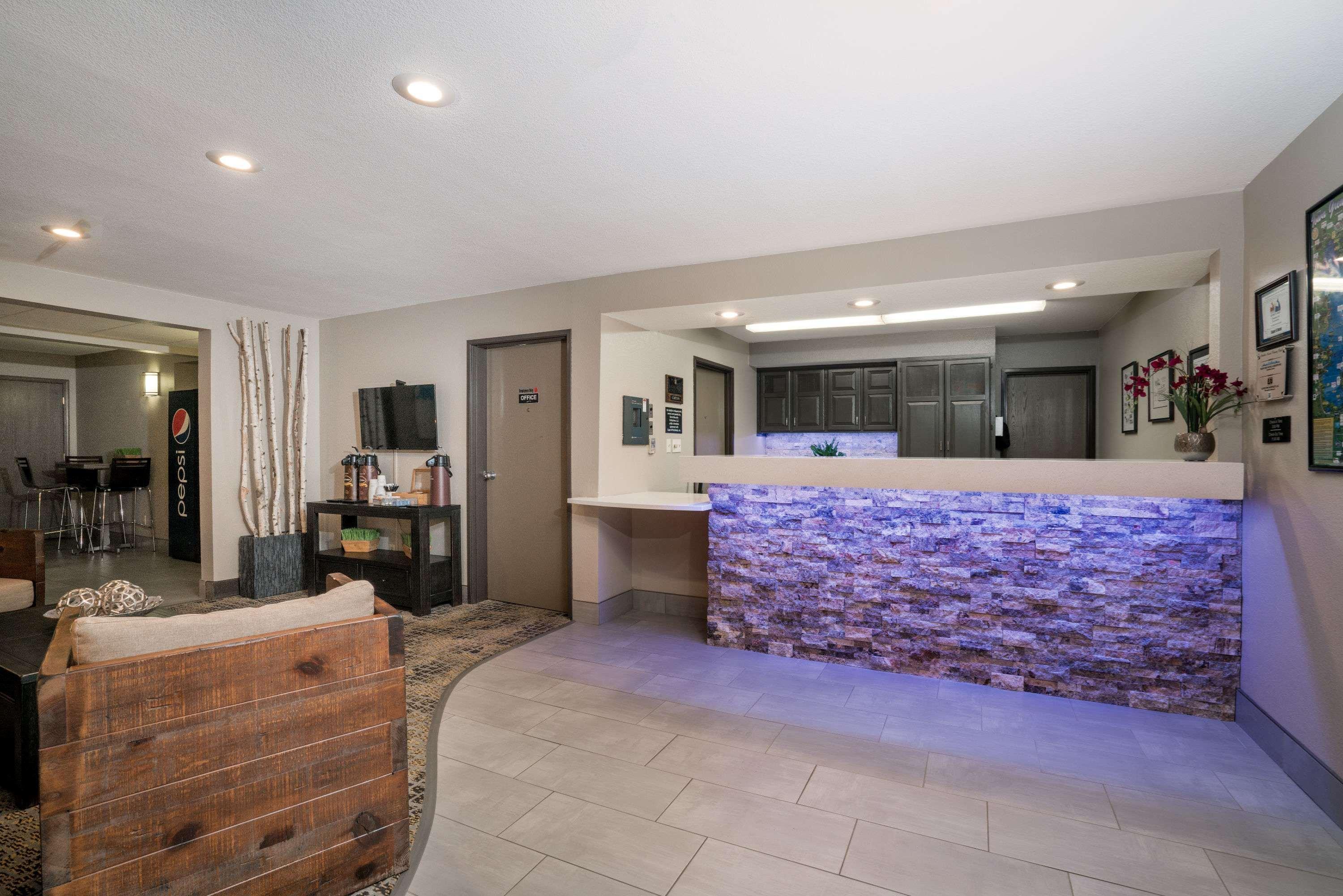 Super 8 By Wyndham Spirit Lake/Okoboji Esterno foto