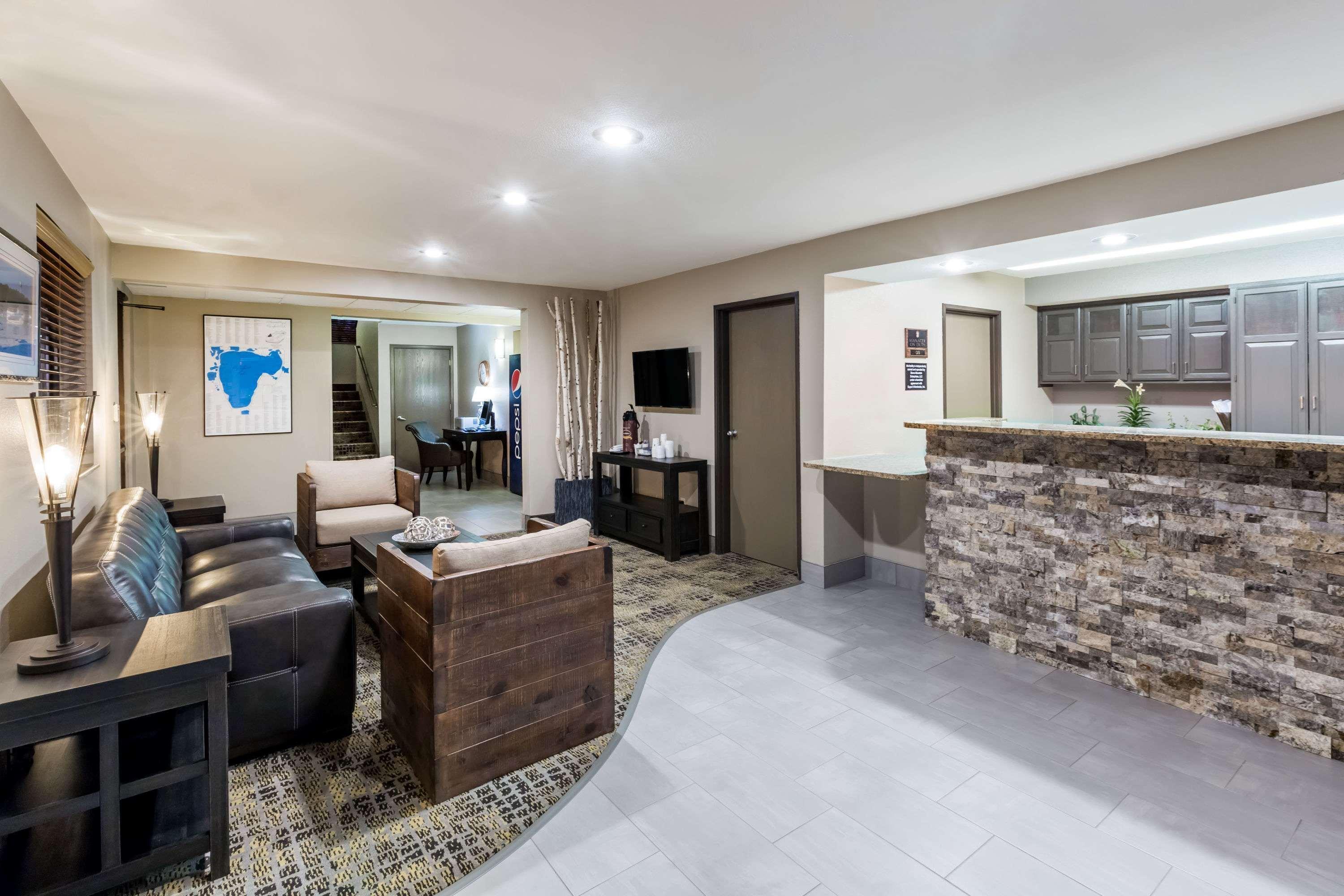 Super 8 By Wyndham Spirit Lake/Okoboji Esterno foto