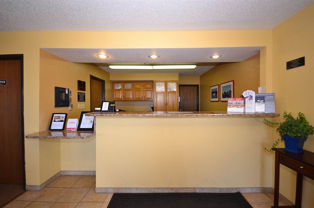 Super 8 By Wyndham Spirit Lake/Okoboji Esterno foto
