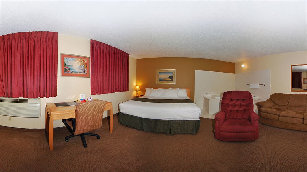 Super 8 By Wyndham Spirit Lake/Okoboji Esterno foto
