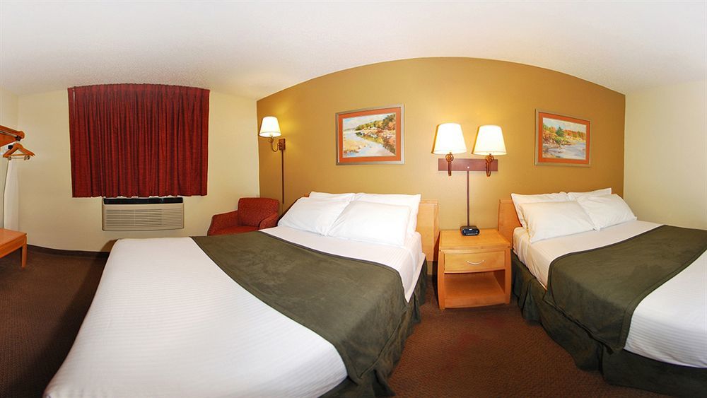 Super 8 By Wyndham Spirit Lake/Okoboji Esterno foto