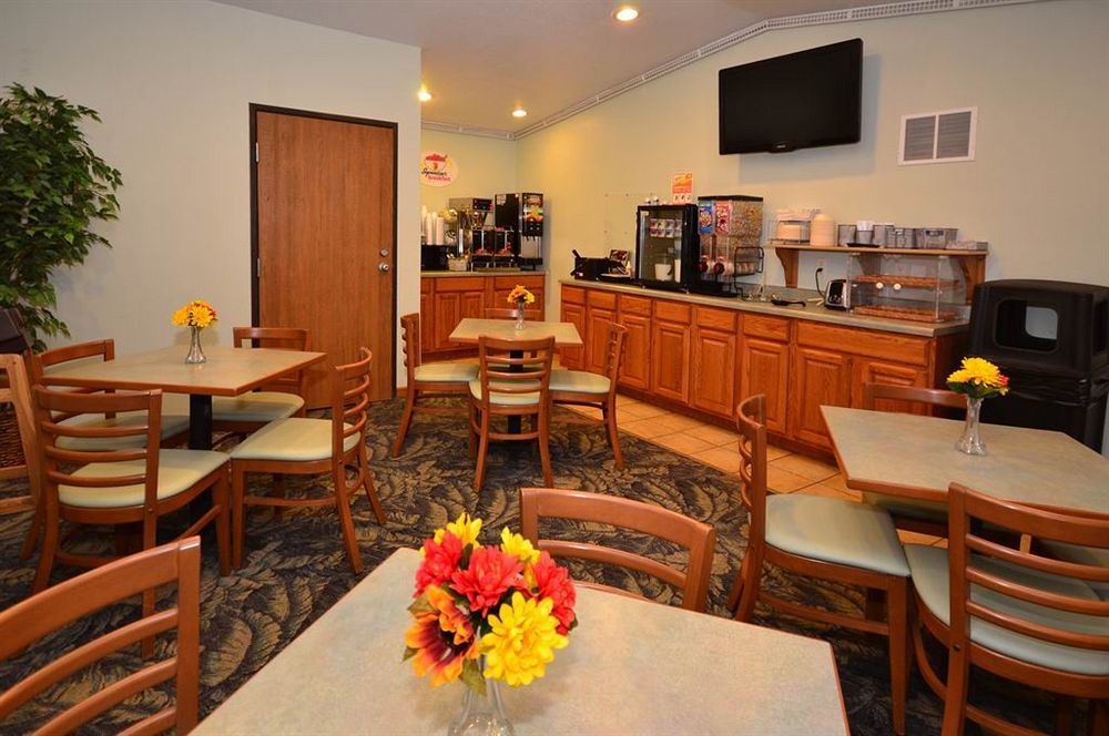 Super 8 By Wyndham Spirit Lake/Okoboji Esterno foto